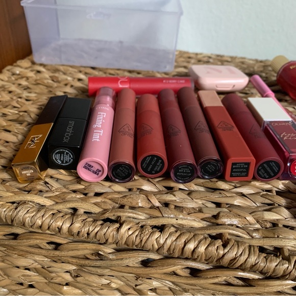 *SOLD* Assorted Makeup - Picture 2 of 4